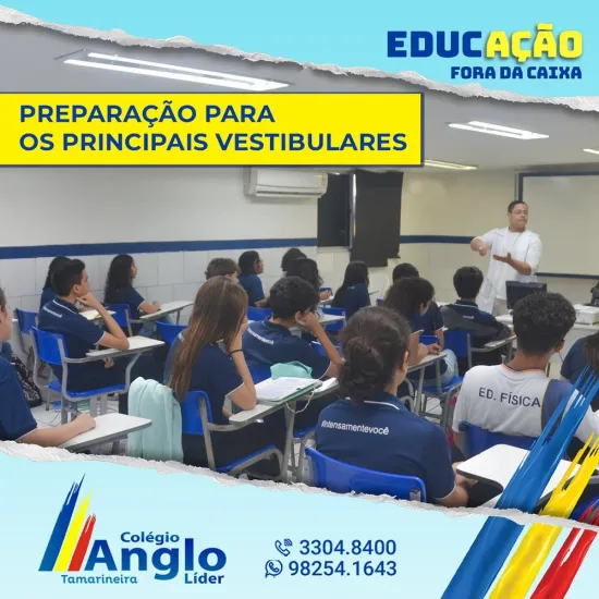 Estudantes em aula na escola